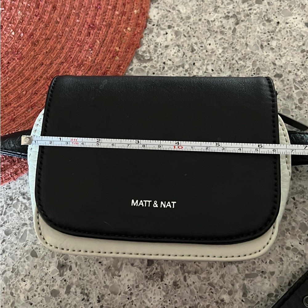 Mat & Nat Sidebag - Picture 6 of 6